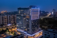 Guanlan Hi-Tech Park Atour Hotel Shenzhen 深圳观澜高新园亚朵酒店