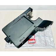 64530-K0W-NA0 // ADV160 LOWER INNER FLOARBOARD UNDER COVER INNER LOW