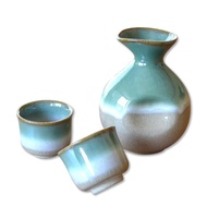 Sake set, sake cup, sake cup set, Aritayaki porcelain, one tokuri (sake cup), two guidomi (sake cups), set, made in Japan, late autumn, ceramic