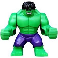LEGO SH0095 Marvel Super Heroes Avengers Assemble 76018 Hulk - Giant Minifigure, Dark Purple Pants