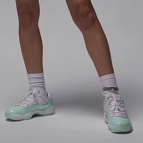 Nike Authentic Season New AIR JORDAN 11 Women's Basketball Shoes AH7860-103