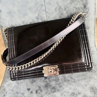 8.5成新 Chanel boy Chanel 經典翻蓋款式#鏈包#漆皮#黑#大款