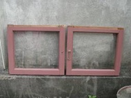 早期檜木窗實木窗玻璃窗1格紫紫透明窗~尺寸:46*41*3公分,,鄉村雜貨,,懷舊餐廳,,婚禮佈置
