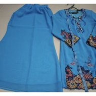 Children's baju kurung worn size s skirt length 29 inches shirt length 26 inches shoulder 10 inches