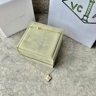 Van Cleef & Arpels 梵克雅寶 金色鏈 白雲貝 單花四葉幸運草 18k金 頸鏈 鎖骨鏈 項鍊 女款 生日禮物 情人節Necklace, women's black birthday g