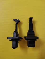 Toyota & Lexus/Subaru  front windscreen pillars clips (inner pillars)
