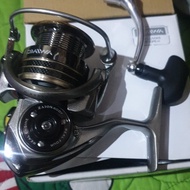 reel daiwa luvias 2510 peh