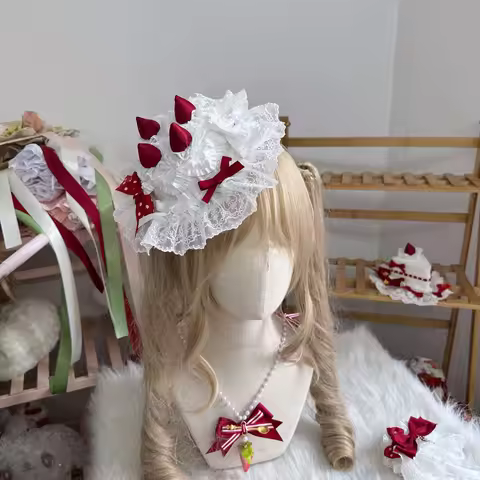 Homemade Lolita-themed strawberry cake hat strawberry angel Lolita-style headwear and hair accessory