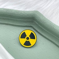Classic Radiation Logo Badge Round Graphic Chemical Element Alloy Brooch Clothing Bag Accessories