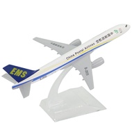 Alloy Boeing B747 UPS B737 DHL Cargo Simulation Model with Wheels for Ages 14 And above Static Airpl