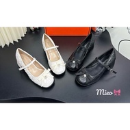 Bare doll shoes with pearl buttons and heels ~5p with straps Fullbox