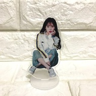 20張隨機不重覆 2R相 + 10cm立牌 立牌 企牌 iU立牌 Iu 李知恩 iu海報 寫真 寫真集  iring 明星相 poster  韓星海報 iu海報 iu週邊