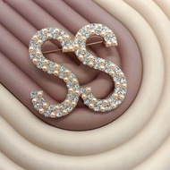 Bros dan ring korea Style hijab kerudung /bros permata hijab Karakter Huruf S multi warna