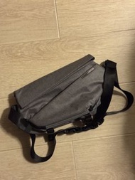 Niid Radiant Urban Sling R1 斜孭袋