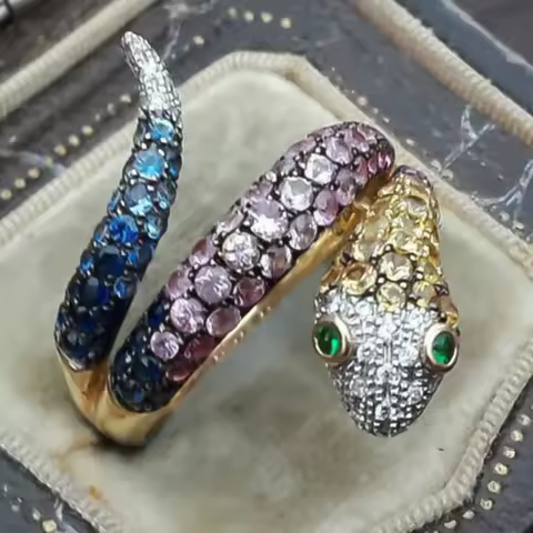 Luxury Rainbow Crystal Green Zircon Eyes Engagement Ring Punk Exaggerated Snake Shaped Wedding Rings
