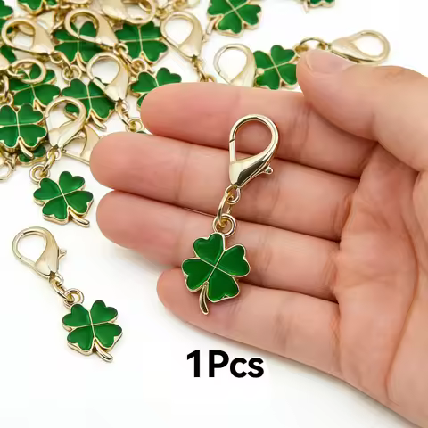 1Pcs Green Clover Keychains,exclusive gifts for Valentine's Day,Mother's Day,Easter,St. Patrick's Da