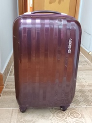 American tourister 18吋4轆硬行李箱  18" 4 wheels hard shell luggage