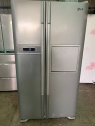 二手中古樂金679公升LG對開冰箱，型號GR-H68S，保固3個月，line帳號chin0290，電0955318576