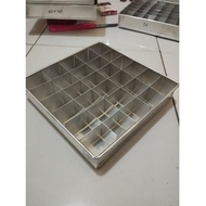 22x22x4 Cm Divided Pan