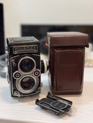 Rolleiflex 3.5F, 連原裝皮套，已換增亮屏