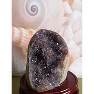 Bb 110 Natural amethyst crystal geode.