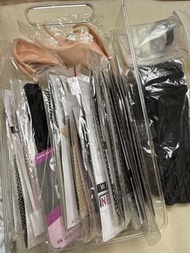 全新未使用 假髮wig 髮網/萬用黑手套$10@1 綁髮黑橡巾$5@1 精靈耳軟硬各一 每對$30 吸血鬼牙set $30 普通黑色幼一字夾$10 30支 30條 可即日/即場acg交收 cospla