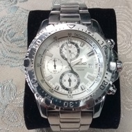 SEIKO 7T92-0LGO chronograph