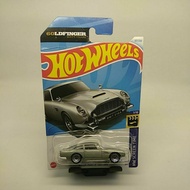 Hot Wheels ASTON MARTIN 1963 DB5 GOLFINGER Bad Card Diecast