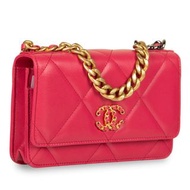 Chanel 19 WOC New CHANEL 19  Pink Wallet on the Chain WOC Bag斜咩袋99%new pink正貨有盒、卡