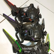 cyber masker, cyberpunk masker, masker keren, techwear, outfit techwear, techwearmasker