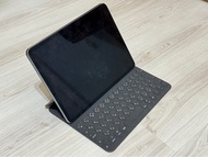 鍵盤式聰穎雙面夾，適用於 iPad Pro 11 吋 (第 4 代) 與 iPad Air (第 5 代)