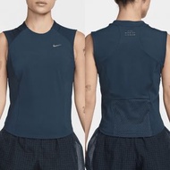(XL)Nike 運動跑步背心
😊女裝, 藍色, dri fit 快乾料, 衫背有拉鍊袋可放小物
☺️葵芳面交/寄順豐到付

運動T Tee上衣 running tee sport tee women