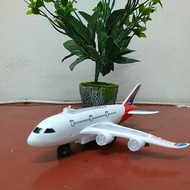 MINI AIRBUS TOYS A-380 ️ ️ ️