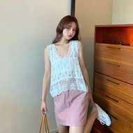 韓國新款 - 百搭蕾絲勾花鏤空V領針織防曬背心 (2色)