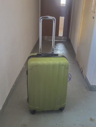 Le maurice 24吋綠色行李箱行expander luggage