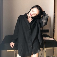 Hong Kong retro style V-neck long sleeved shirt for female students Korean loose black versatile lazy shirt2024港风复古风V领长袖衬衫女学生韩版宽松黑色百搭慵懒衬衣女潮 24.3.1