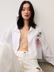 [Pomelo] เสื้อเชิ้ตทรงครอปลายกุหลาบ / Rose Print Button-Up Shirt