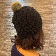 純手工編織毛帽 - 毛球可拆 - 黑色僅此一頂