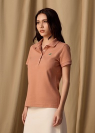 CROCODILE MOCHA MOUSSE BROWN WOMEN TAPERED FIT POLO SHIRT เสื้อโปโลสีนำ้ตาลมอคค่ามูสทรงเข้ารูป
