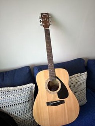 Yamaha Acoustic Guitar