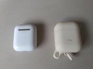 二手商品(瑕疵品)  Apple AirPods (A1722) 無線藍牙耳機 + 有線充電盒