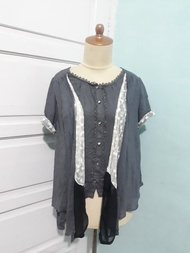 axes femme blouse