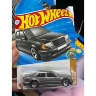 Hot Wheels Mercedes-Benz 500 E