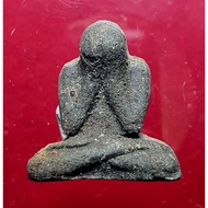 Phra Pidta  比打 Phim Lek, Nur Wahn
小模 草药材料

Phor Than Daeng

Wat Thong Dee 

佛历BE : 2529

Sg. Golok, 