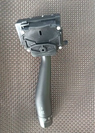 สวิทช์ยกเลี้ยว สวิตช์ปัดน้ำฝน IZUSU NLR130NMR130 NPR150 แท้ถอดญี่ปุ่น