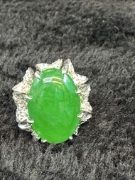 翡翠鴿子蛋面戒指（有證書）