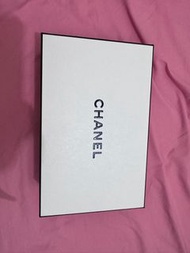 Chanel 黑色邊框包裝盒