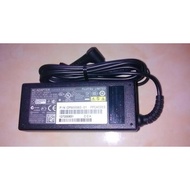 Original fujitsu 19V 3.116A charger adapter