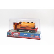 Mainan model kereta api trek elektrik berkotak yang memaparkan watak Charlie, Edward, Percy, Gordon,