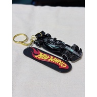 HOTWHEELS F1 PETRONAS KEYCHAIN